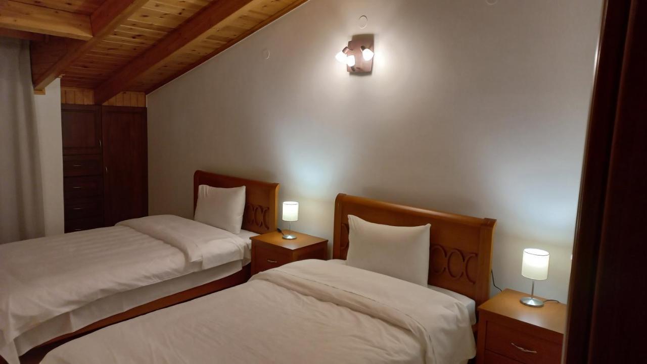 O Fotis Studios & Apartments Яніна Екстер'єр фото