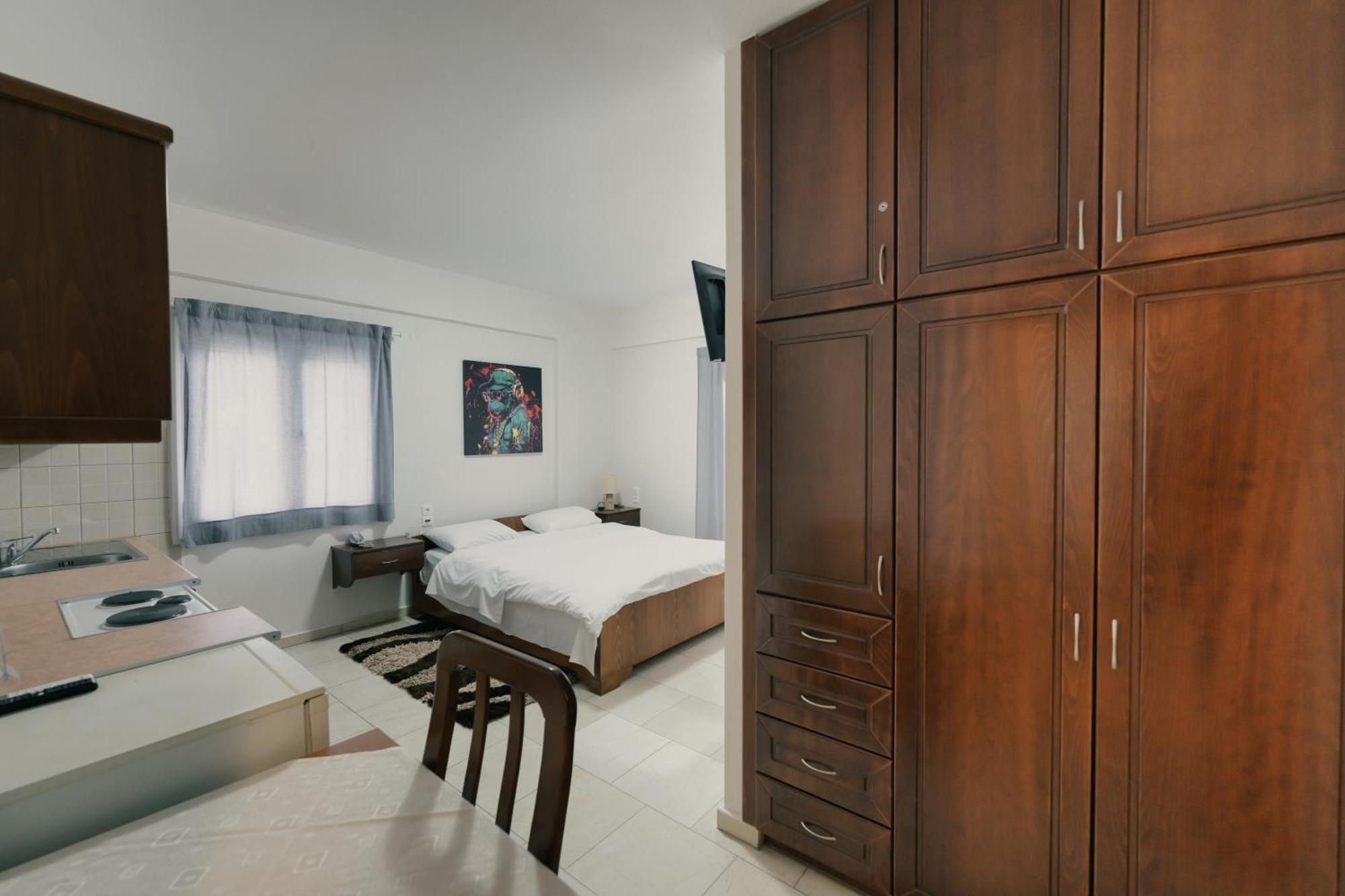 O Fotis Studios & Apartments Яніна Екстер'єр фото